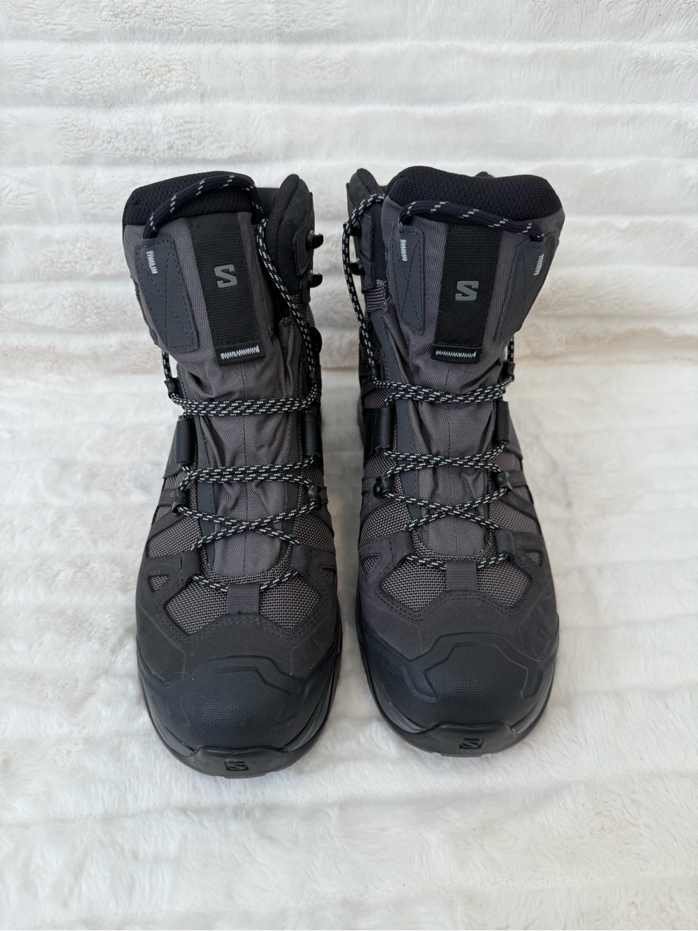 Salomon Men's Gray and Black Waterproof Hiking Boots